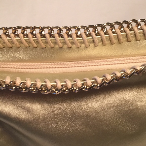 Fun metallic crossbody bag - Picture 6 of 7